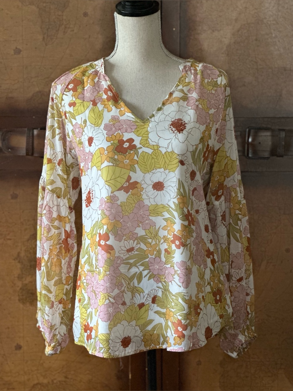 Floral V-Neck Long Sleeve Blouse